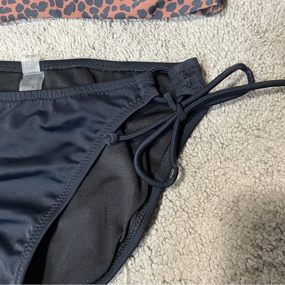 Victoria’s Secret bikini bottom Small Old‎ Navy Scoop Neck Bikini top size M - Picture 2 of 13